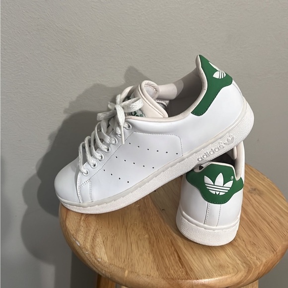 Adidas - Picture 2 of 6